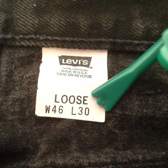 Levis mens jeans Size 46x30 Black Levis 545 Loose - Picture 4 of 11